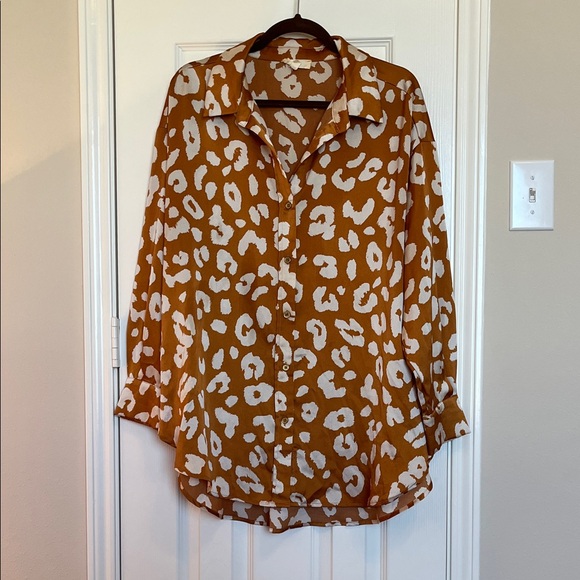entro Tops - Entro Leopard Hi Lo Button Down Blouse